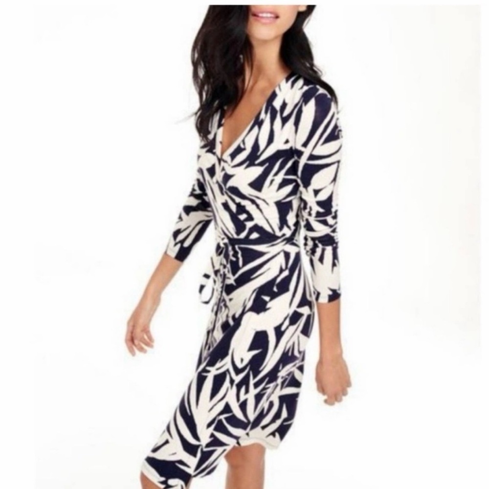 Boden navy and white wrap dress size 6L